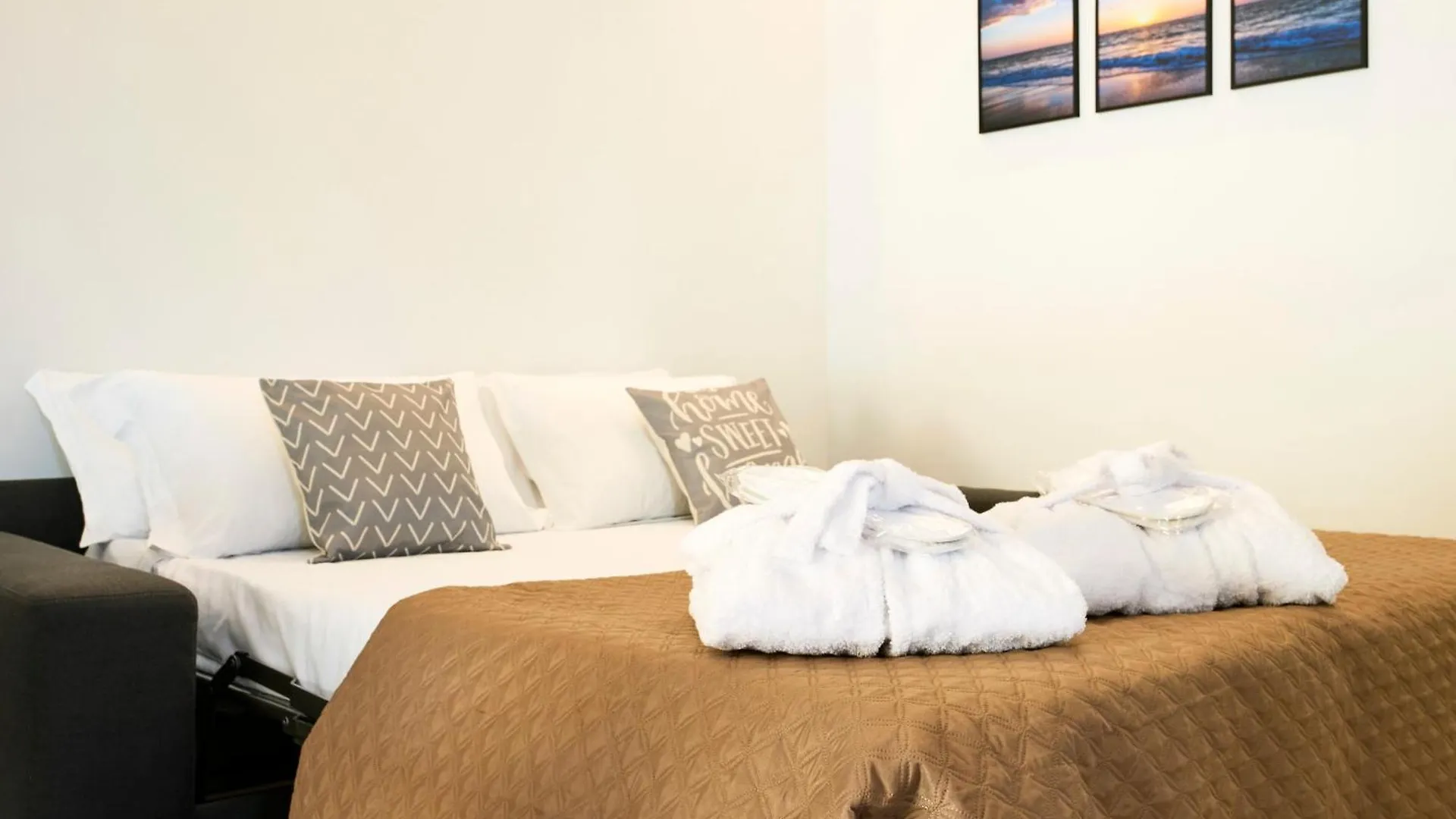 Villa Luxury Home Ceccarini - Lungomare Con Parcheggio Privato Riccione