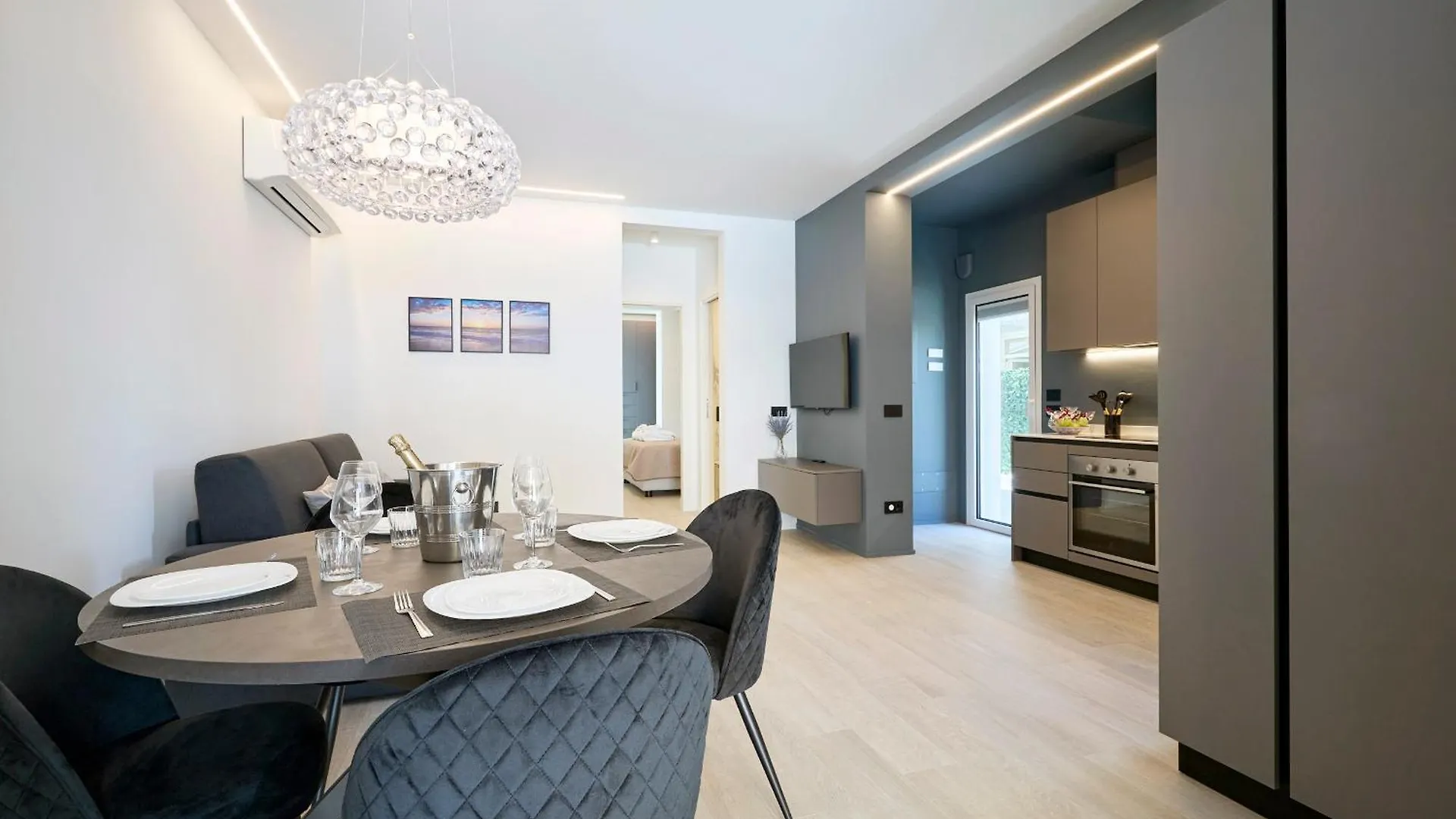Luxury Home Ceccarini - Lungomare Con Parcheggio Privato Riccione